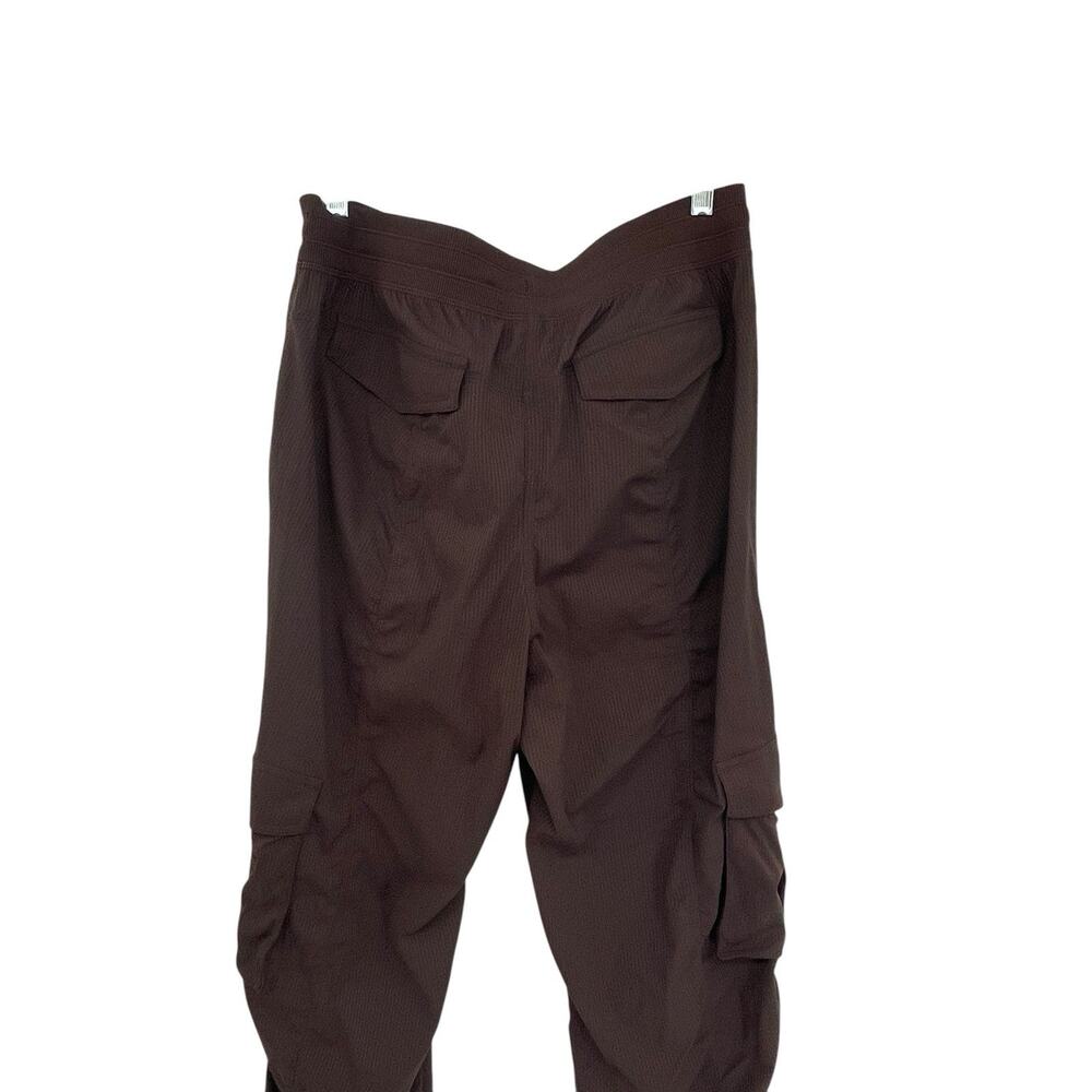 Lululemon Dance Studio Relaxed Fit Mid Rise Cargo Pant Brown Size Medium - Picture 9 of 13